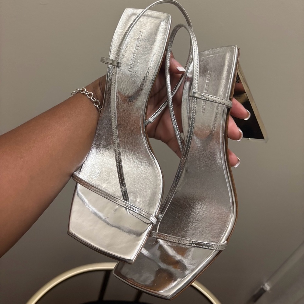 Arielle Baron Size 36